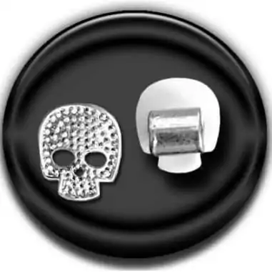 Envie de décorer vos chaussures ? Mini crânes à facettes