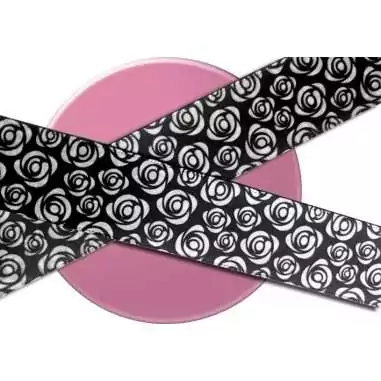 Lacets satin fleuri type Liberty noir & blanc pour vos chaussures