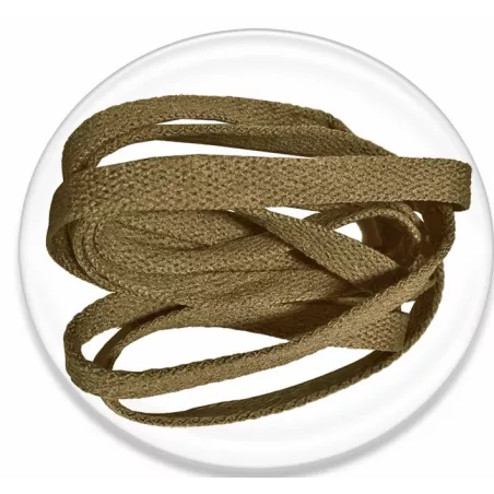 Lacets verts kaki plats, longs dans boutique de vente en…