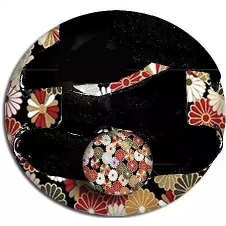 Envie de décorer vos chaussures ? Décorations Japon kikus d'automne