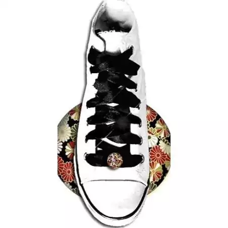Envie de décorer vos chaussures ? Décorations Japon kikus d'automne