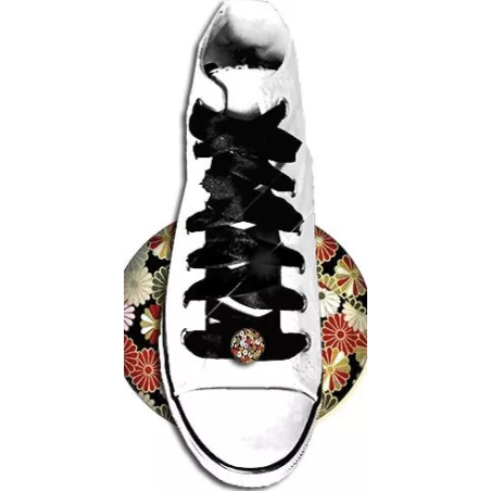 Envie de décorer vos chaussures ? Décorations Japon&nbsp;kikus…
