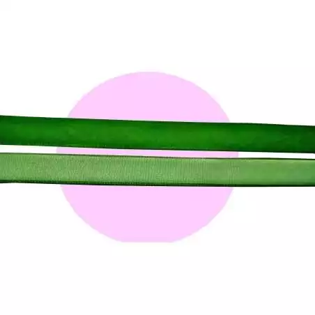 Lacets fins velours ras vert printanier pour vos chaussures