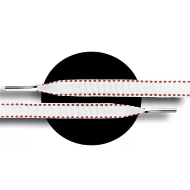 Lacets blancs surpiqués de&nbsp;rouge pour vos chaussures