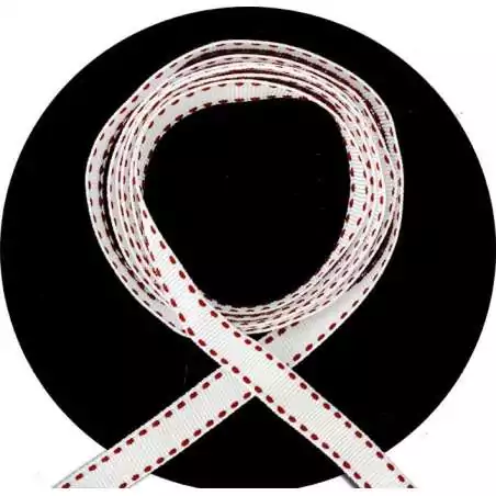 Lacets blancs surpiqués de rouge pour vos chaussures