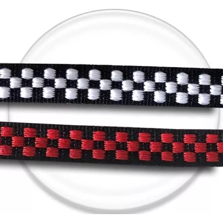 Lacets damier noir / blanc ou rouge pour vos chaussures