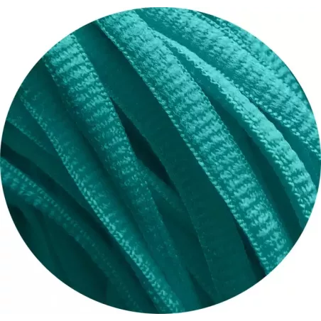 Lacets de chaussures roses framboise en couleur ronds…