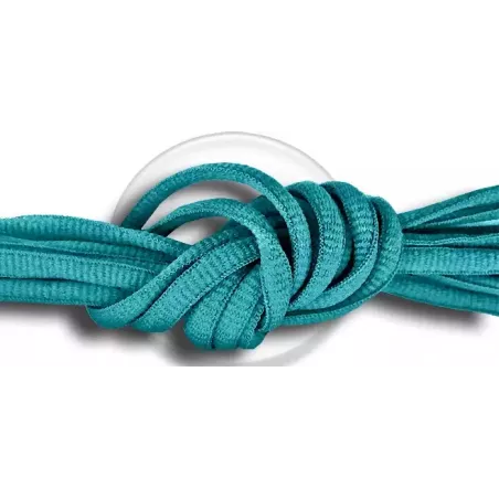 Lacets de chaussures roses framboise en couleur ronds…