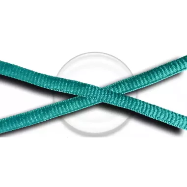 Lacets de chaussures roses framboise en couleur ronds…