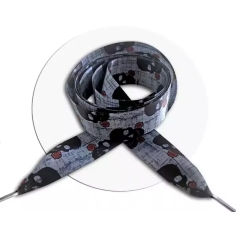 Lacets satin large gris avec têtes de morts + crânes noirs